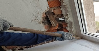 Демонтаж оконных откосов по выгодной цене от 520 руб. в Усинске - Сварной-Снс