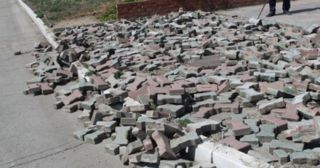 Демонтаж тротуарной плитки Усинск, цена от 2964 руб.